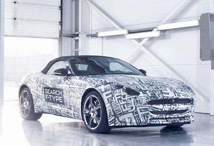 جاكوار تكشف عن سيارة F-TYPE الرياضية  